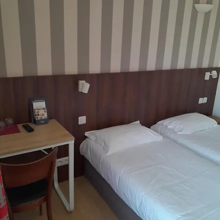 Ocean Hotel 2*